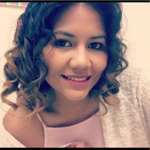 Meet your Posher, Jacqueline